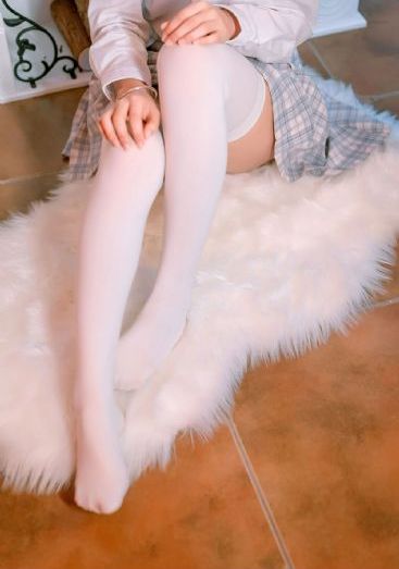 欧美年轻男模_高清完整版免费在线观看