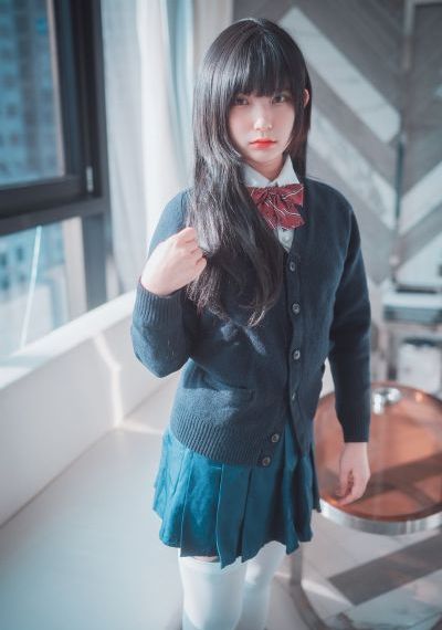 欧美成年人av_HD免费观看