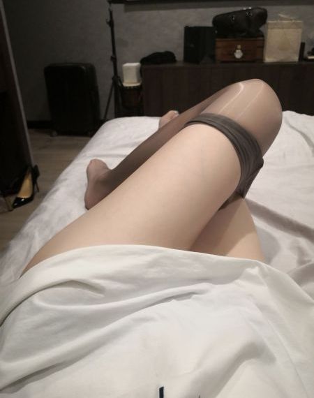欧美裙子被吹_BD韩语高清视频观看