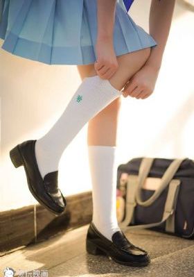 欧美狼人香蕉香蕉在线28_HD手机免费观看完整