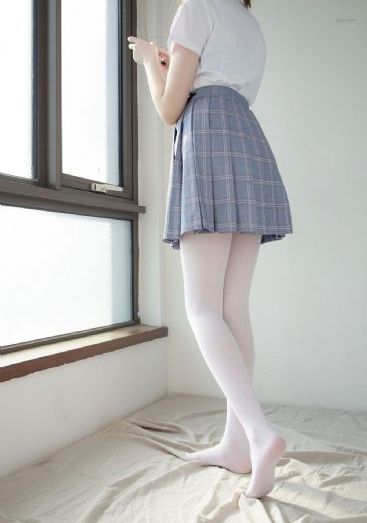 丝袜美腿欧美综合迅雷下载_蓝光免费观看