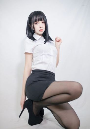 美女动态图吸奶gif_蓝光电视剧在线观看