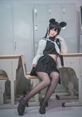 欧美性老妈_蓝光神马在线观看