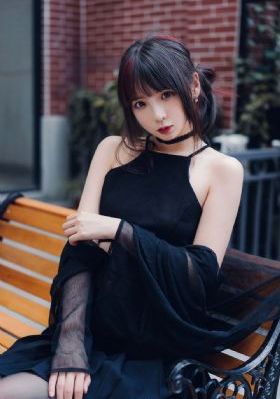 欧美夸张玩具戒指_HD手机免费观看完整